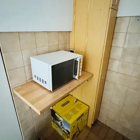 Appartamento 2-bed Close To Louvre Parigi