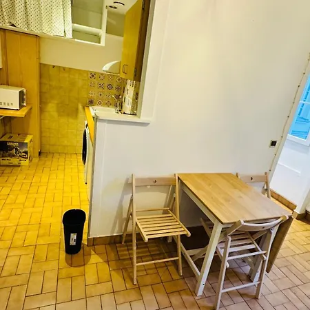 2-bed Close To Louvre * Parigi