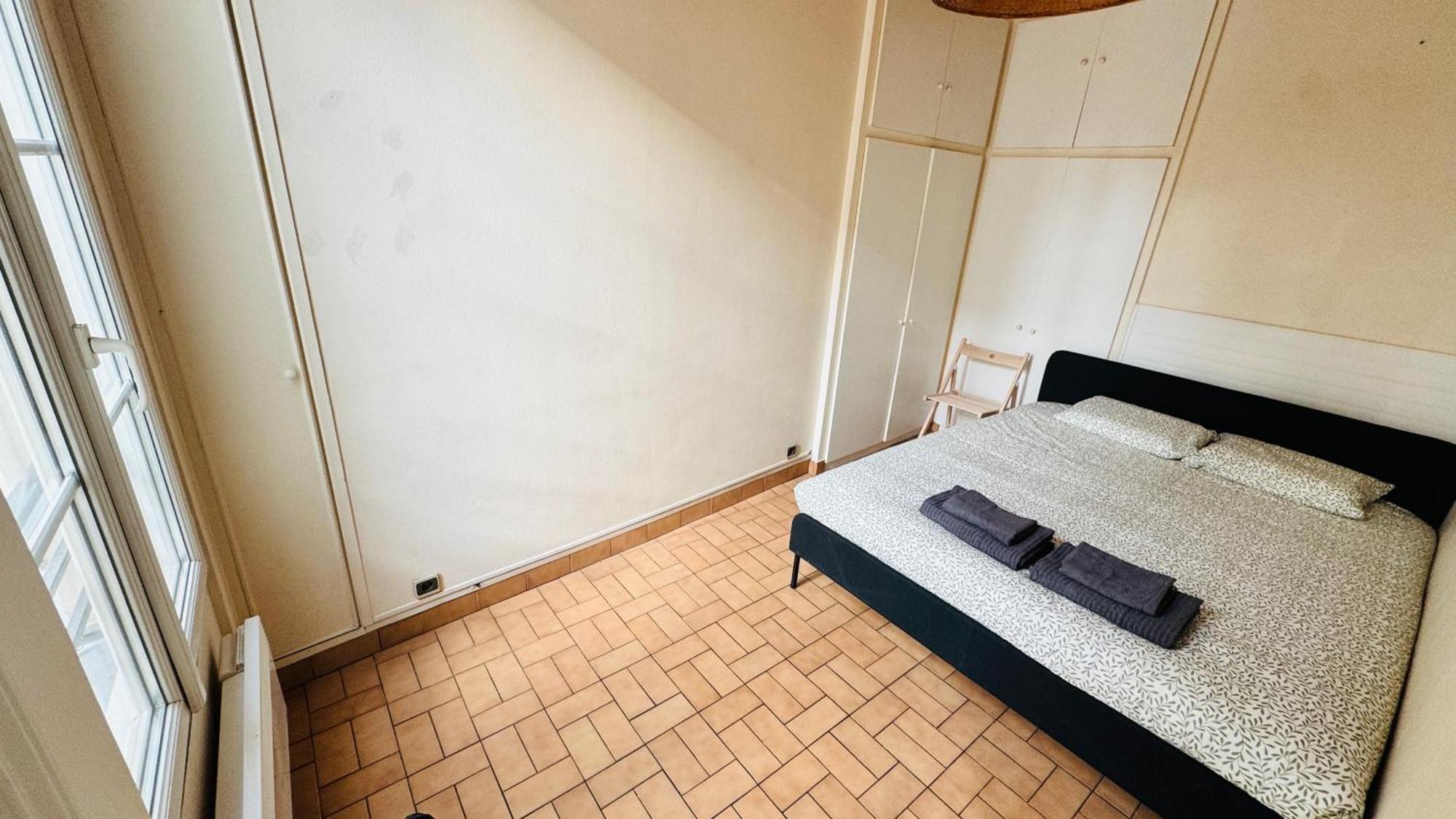 2-bed Close To Louvre * Parigi